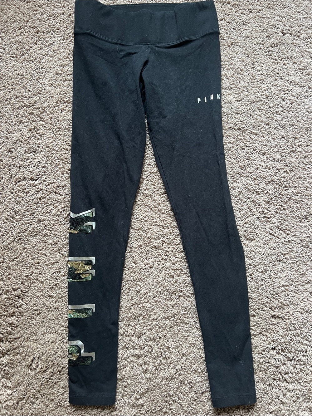 PINK Victoria's Secret Black Leggings with Camo Sequin Logo size Small